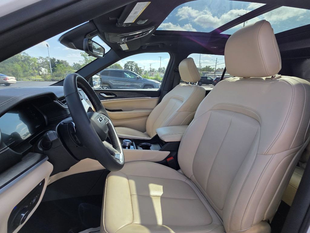 2024 Jeep Grand Cherokee Image 7