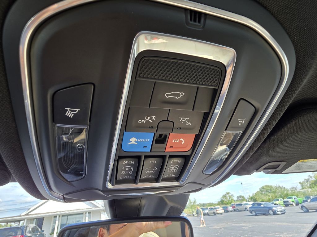 2024 Jeep Grand Cherokee Image 16