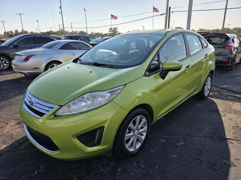 2011 Ford Fiesta Image 4