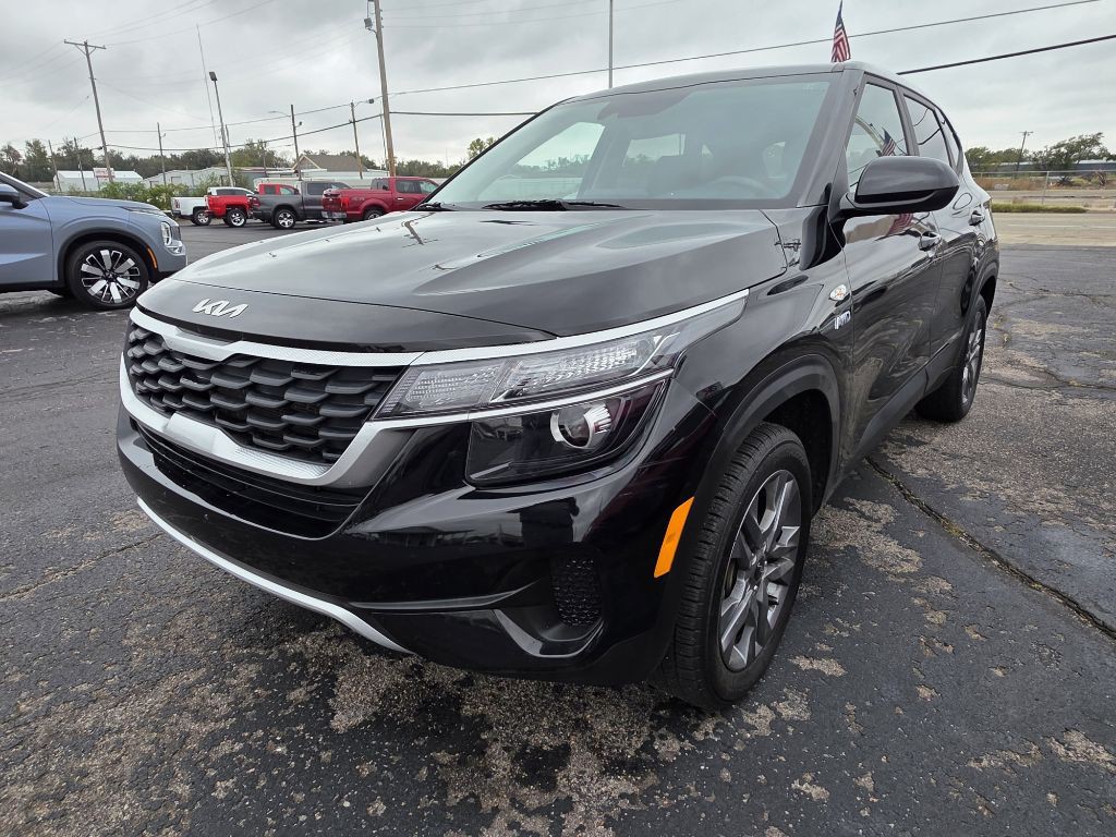 2023 Kia Seltos Image 1