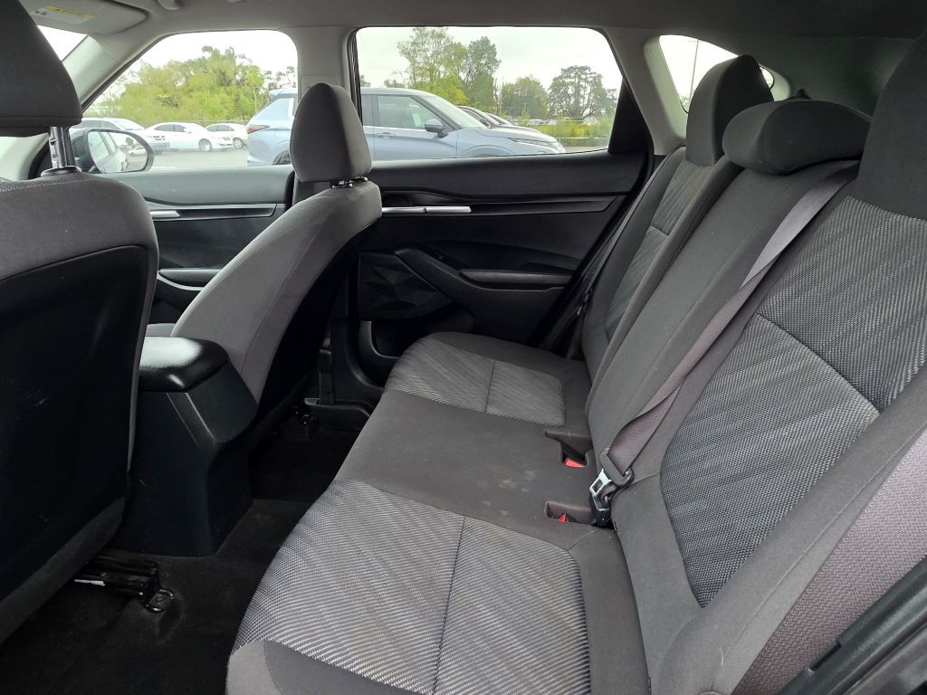 2023 Kia Seltos Image 2