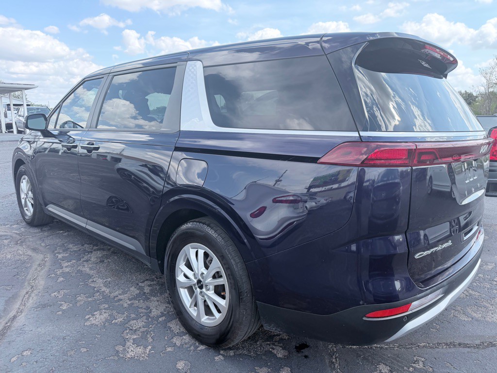 2022 Kia Carnival Image 4