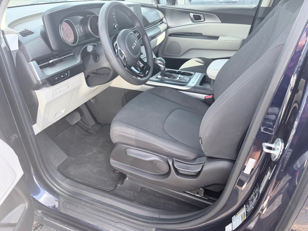 2022 Kia Carnival Image 10