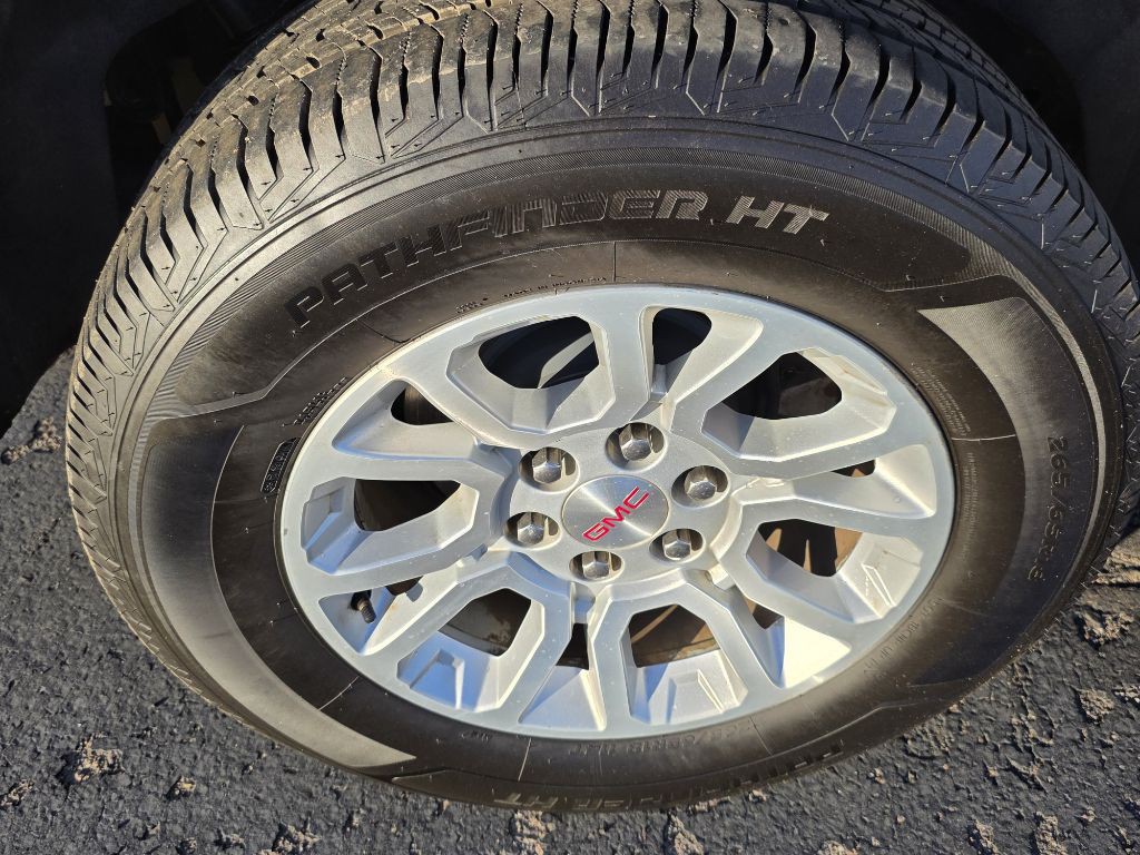 2018 GMC Yukon Image 12