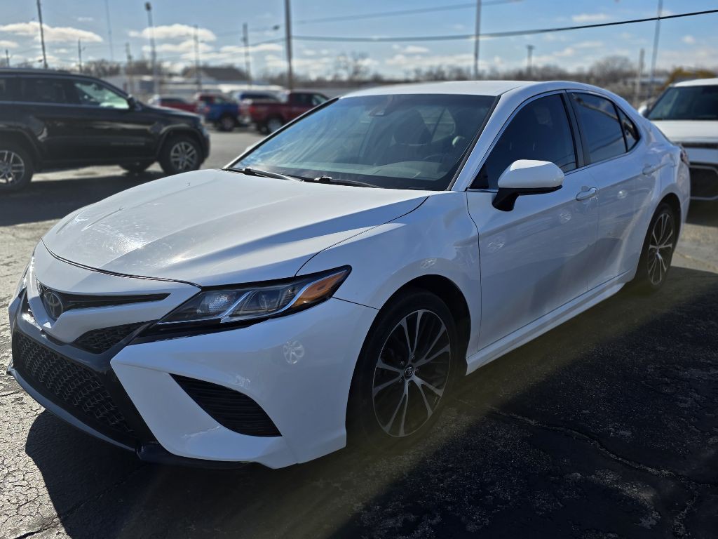 2019 Toyota Camry Image 4