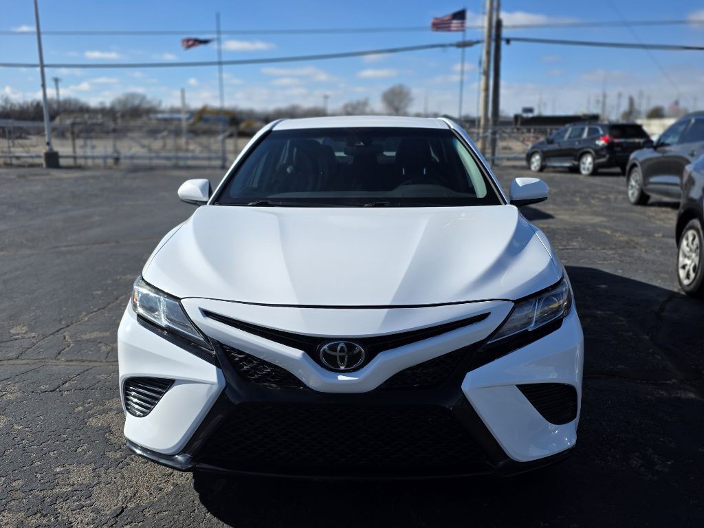 2019 Toyota Camry Image 5