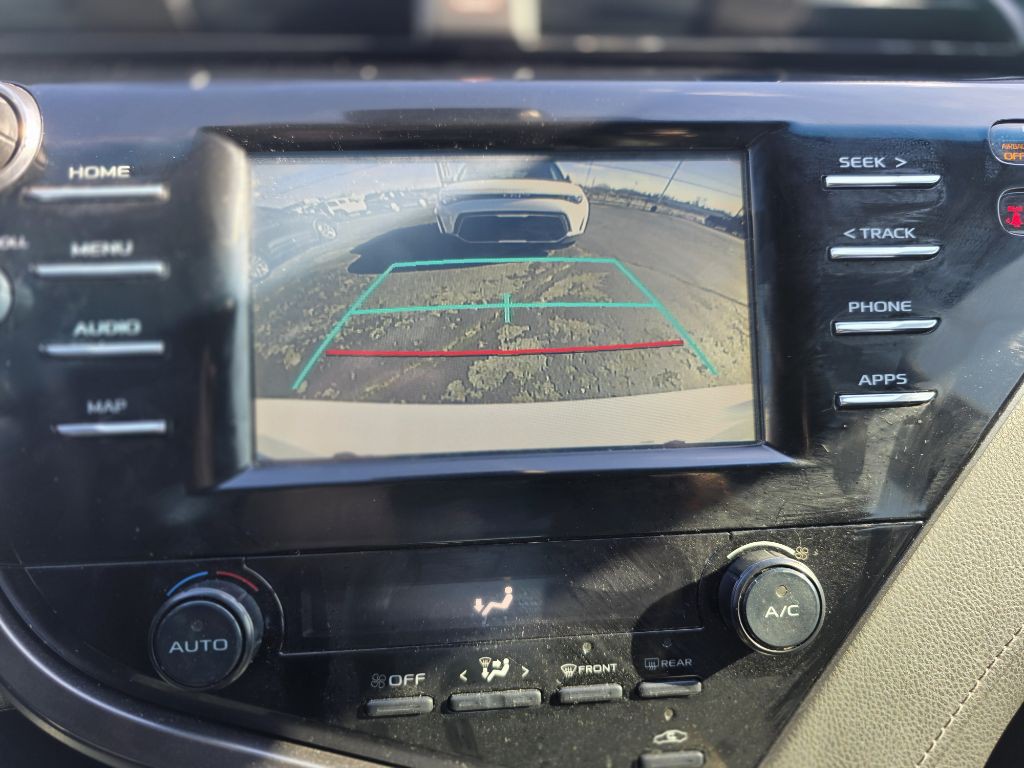 2019 Toyota Camry Image 11