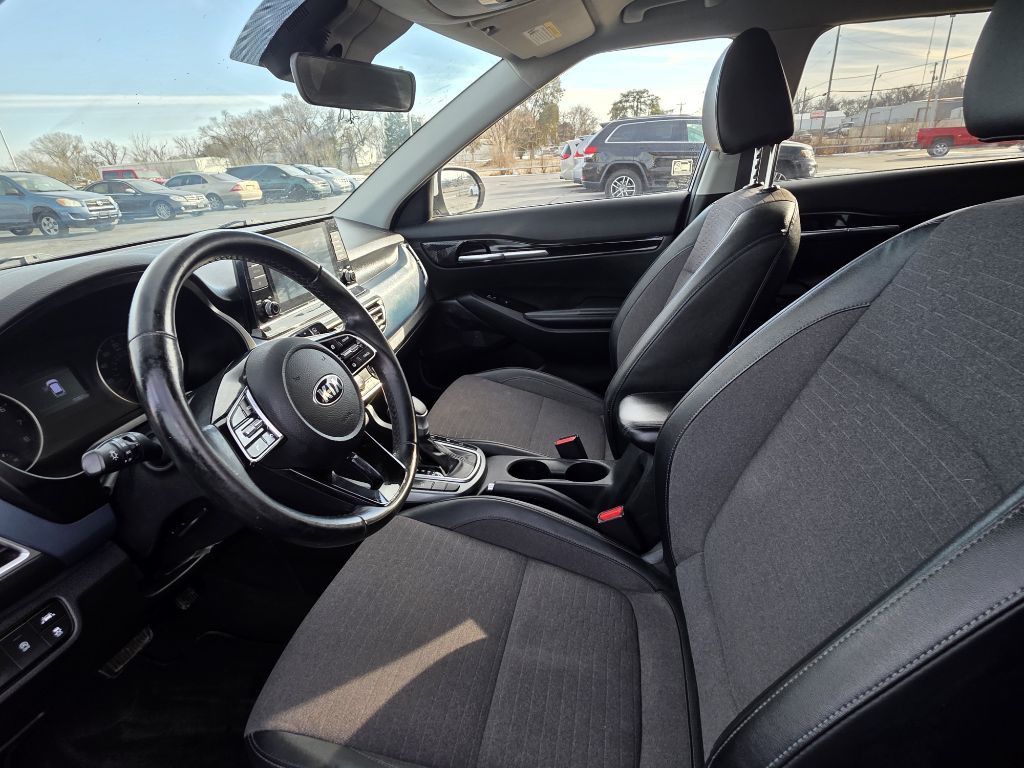 2021 Kia Seltos Image 2