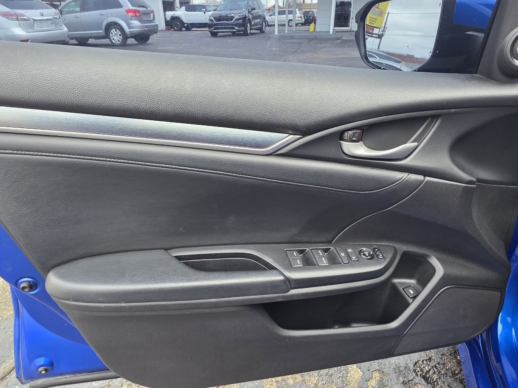 2016 Honda Civic Image 9