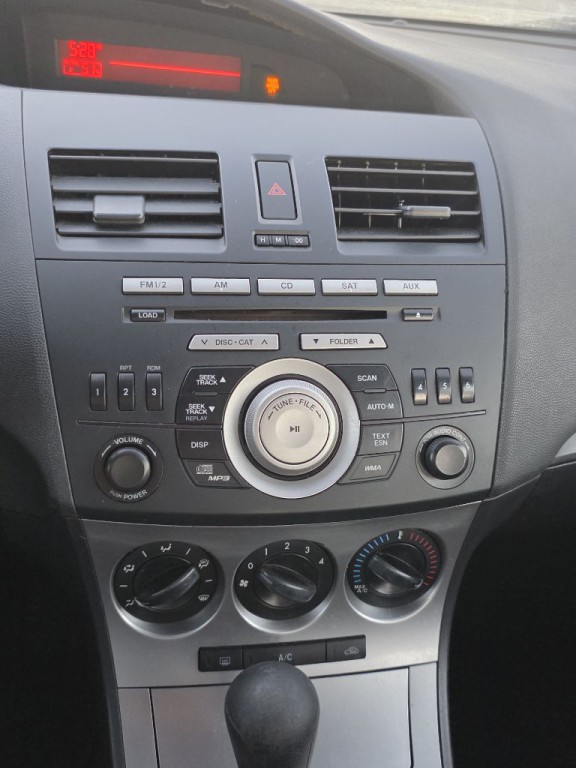 2010 Mazda Mazda3 Image 9