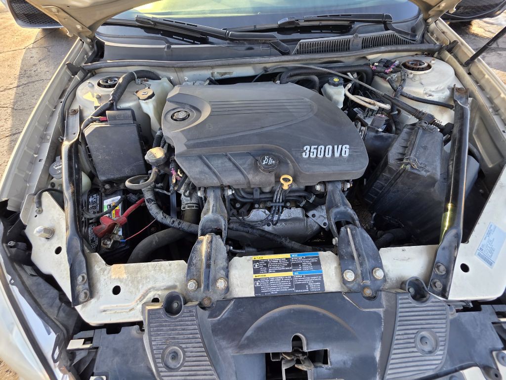 2010 Chevrolet Impala Image 10