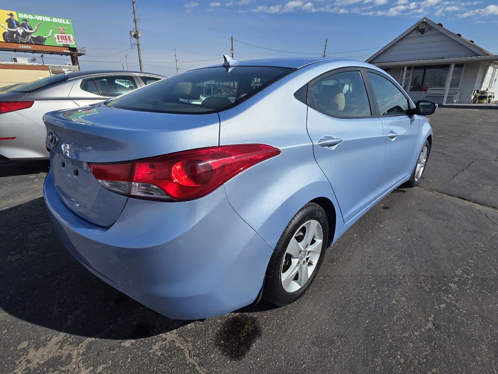 2013 Hyundai Elantra Image 6