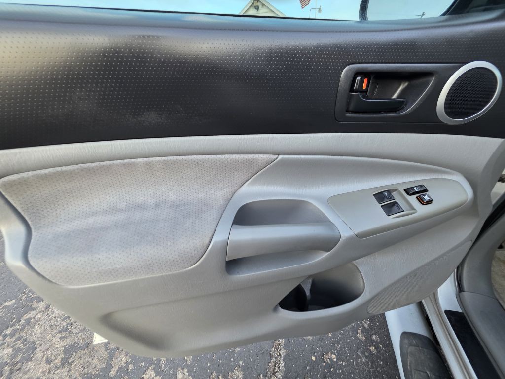 2009 Toyota Tacoma Image 23