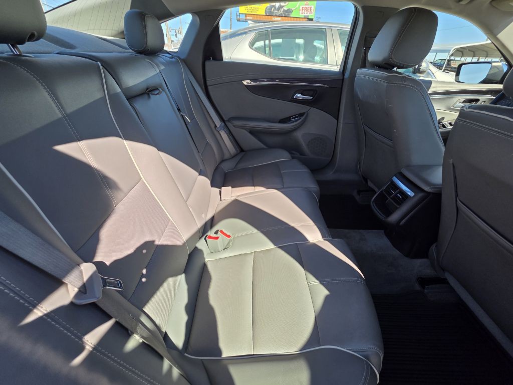2015 Chevrolet Impala Image 10