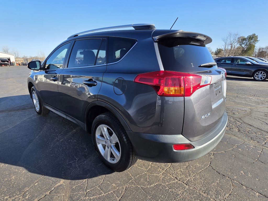 2013 Toyota Rav4 Image 4