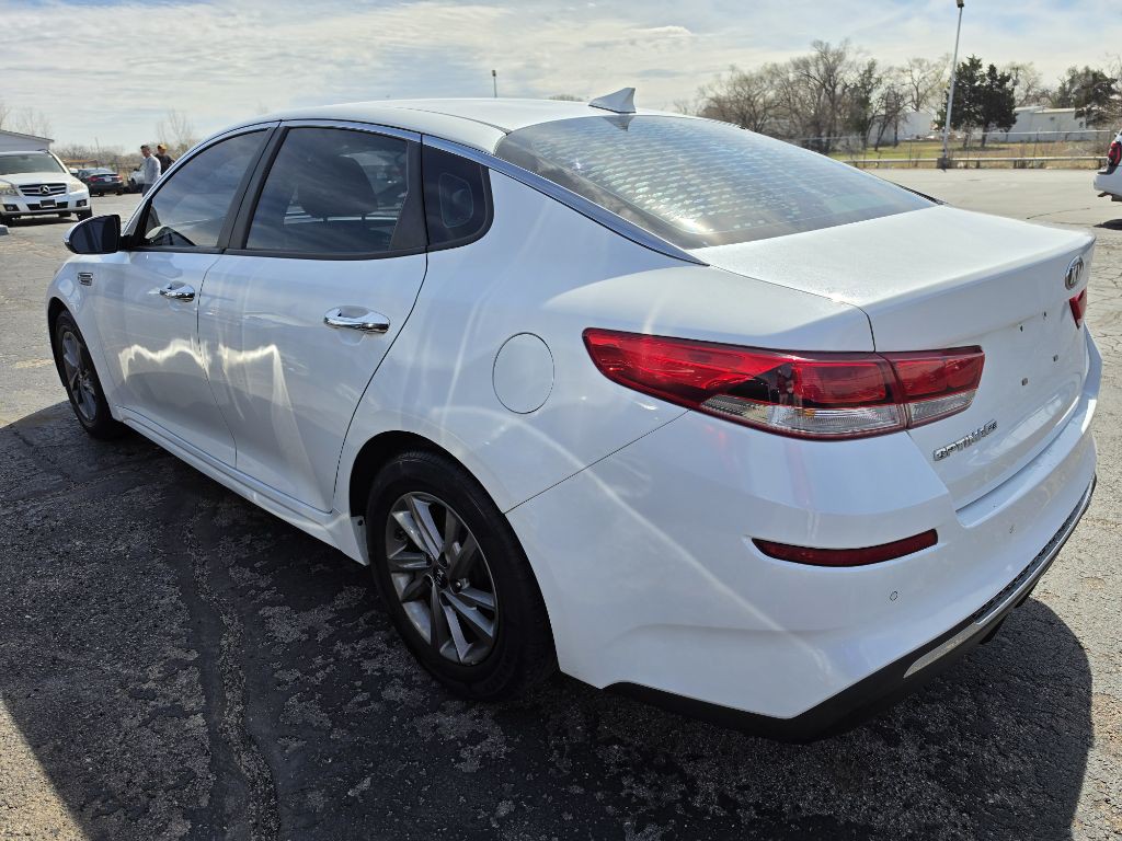 2020 Kia Optima Image 5
