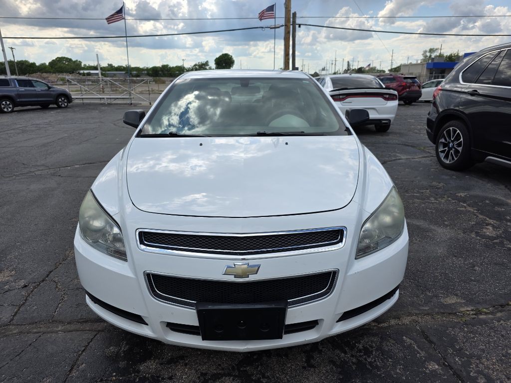 2013 Chevrolet Malibu Image 1