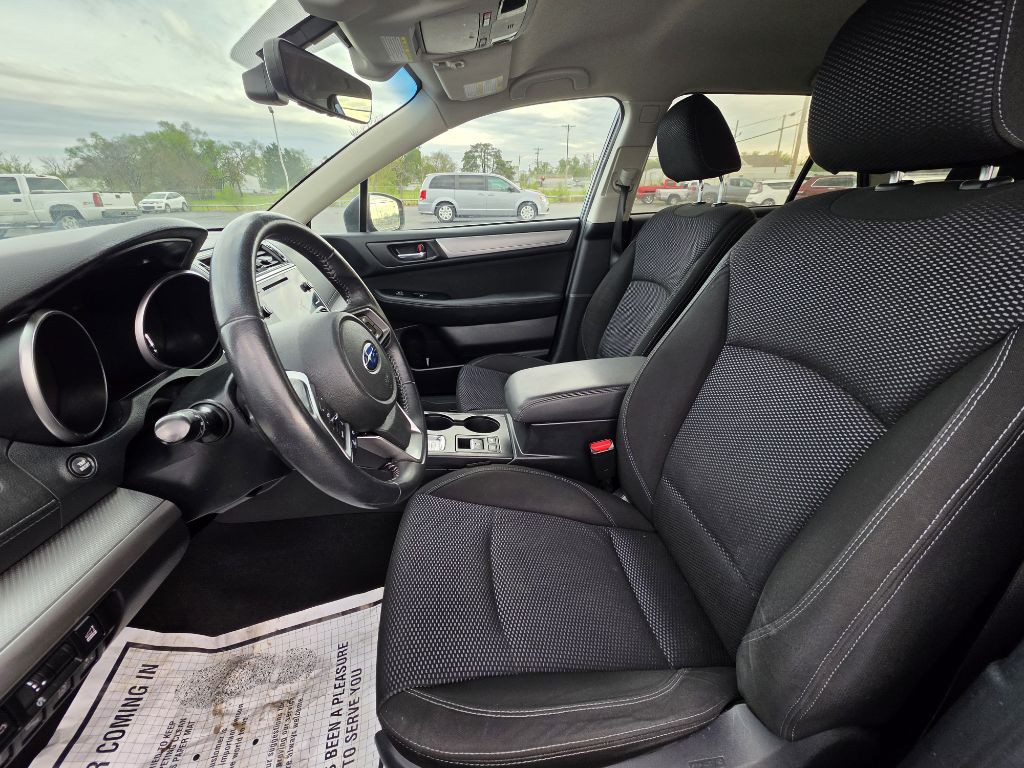2018 Subaru Outback Image 17