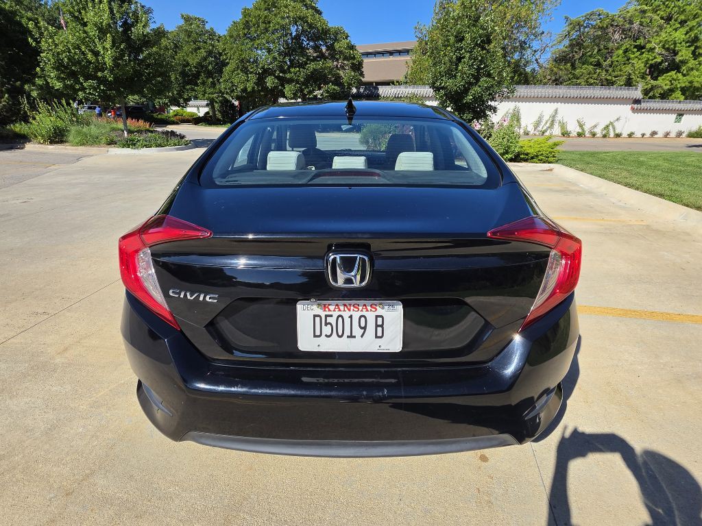 2017 Honda Civic Image 6