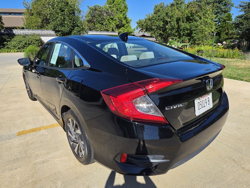 2017 Honda Civic Image 8