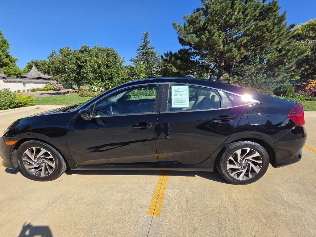 2017 Honda Civic Image 9