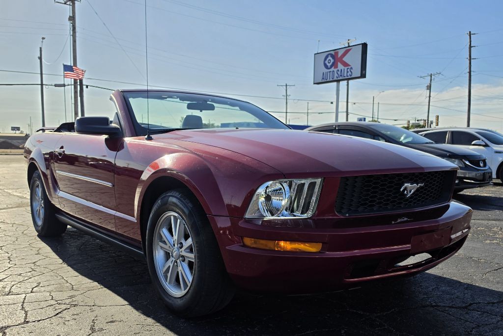 2008 Ford Mustang Image 7