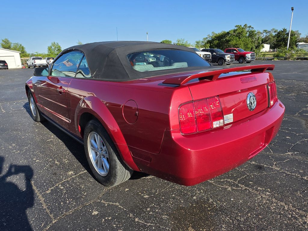 2008 Ford Mustang Image 21