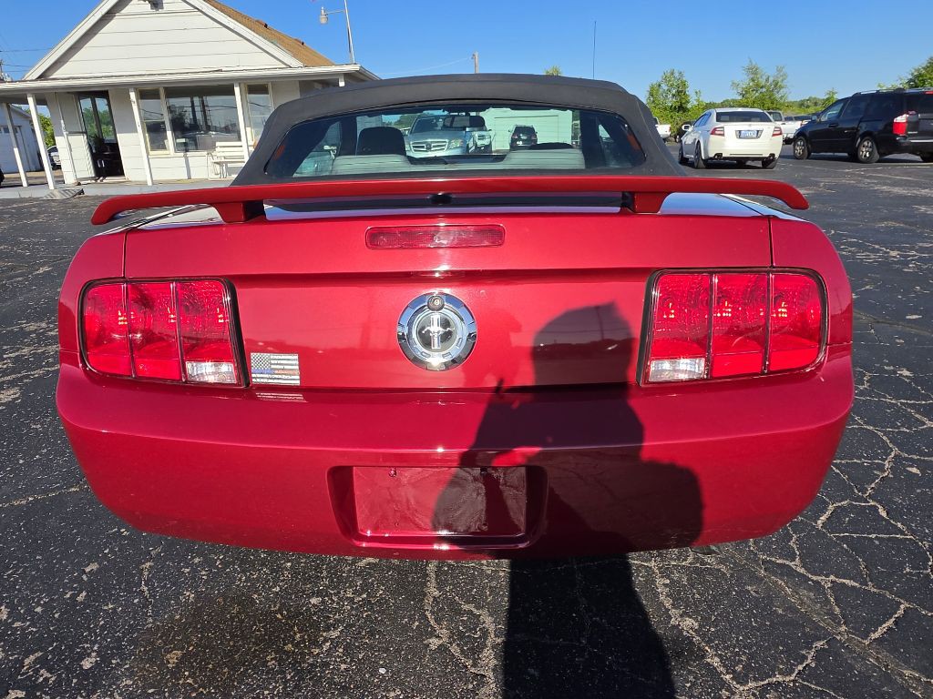 2008 Ford Mustang Image 22