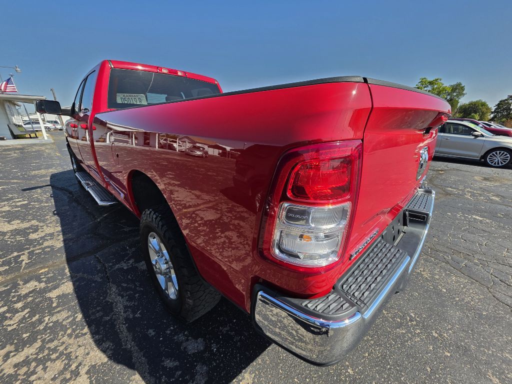 2022 RAM 3500 Image 6