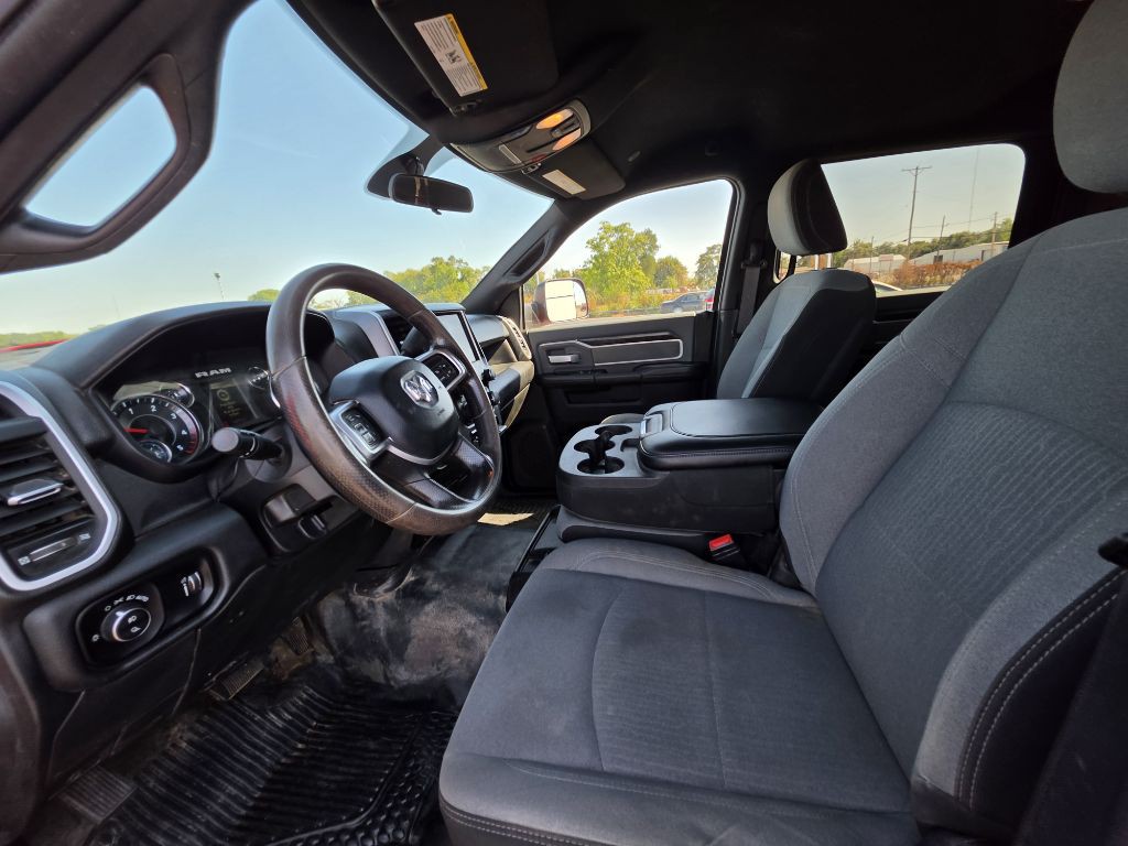 2022 RAM 3500 Image 9