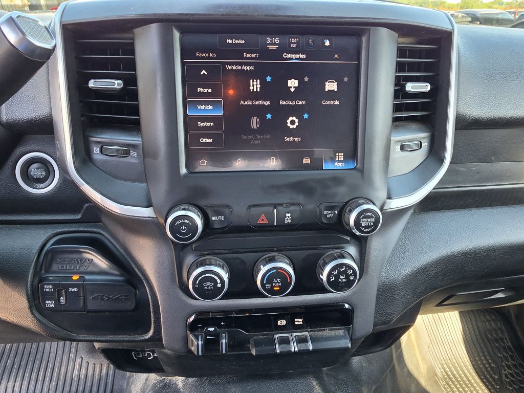 2022 RAM 3500 Image 12