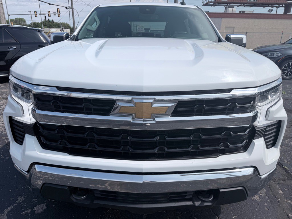 2023 Chevrolet Silverado 1500 Image 3