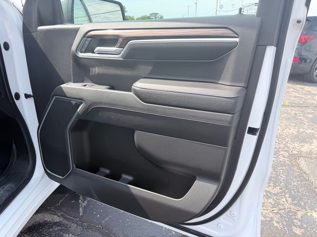 2023 Chevrolet Silverado 1500 Image 11