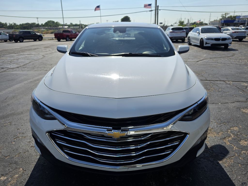 2024 Chevrolet Malibu Image 3