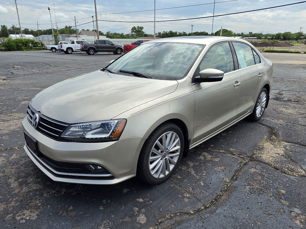 2016 Volkswagen Jetta Image 2