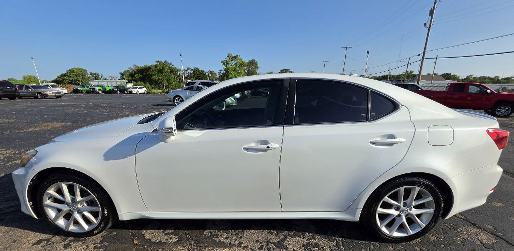 2012 Lexus IS Image 3