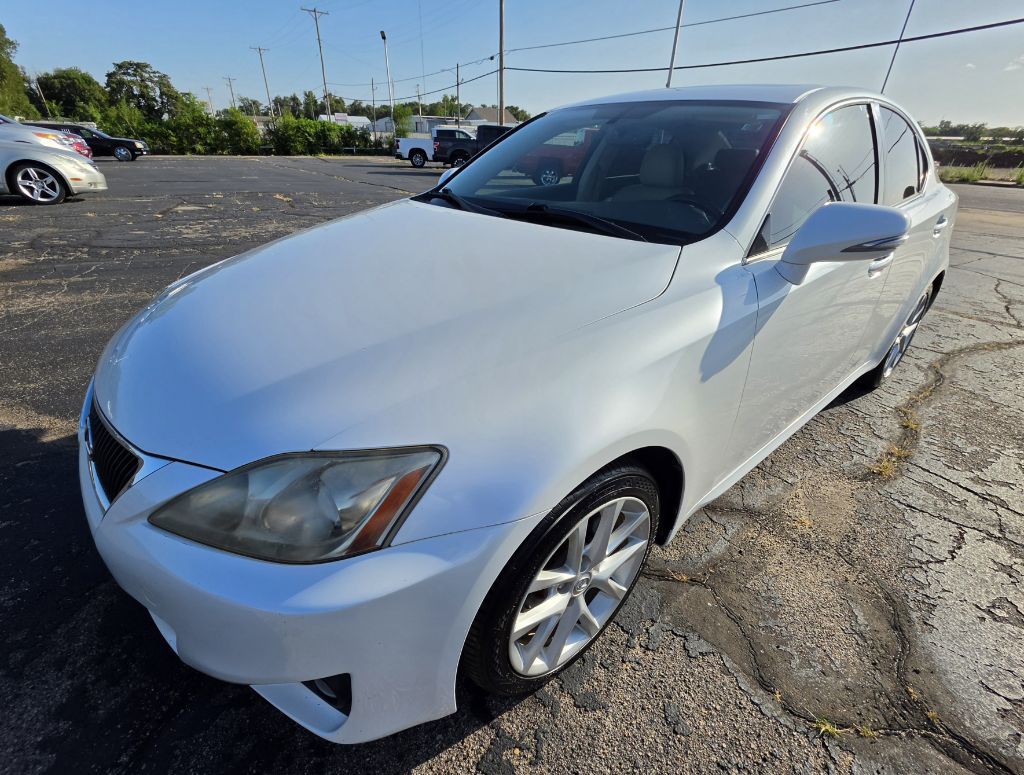 2012 Lexus IS Image 4