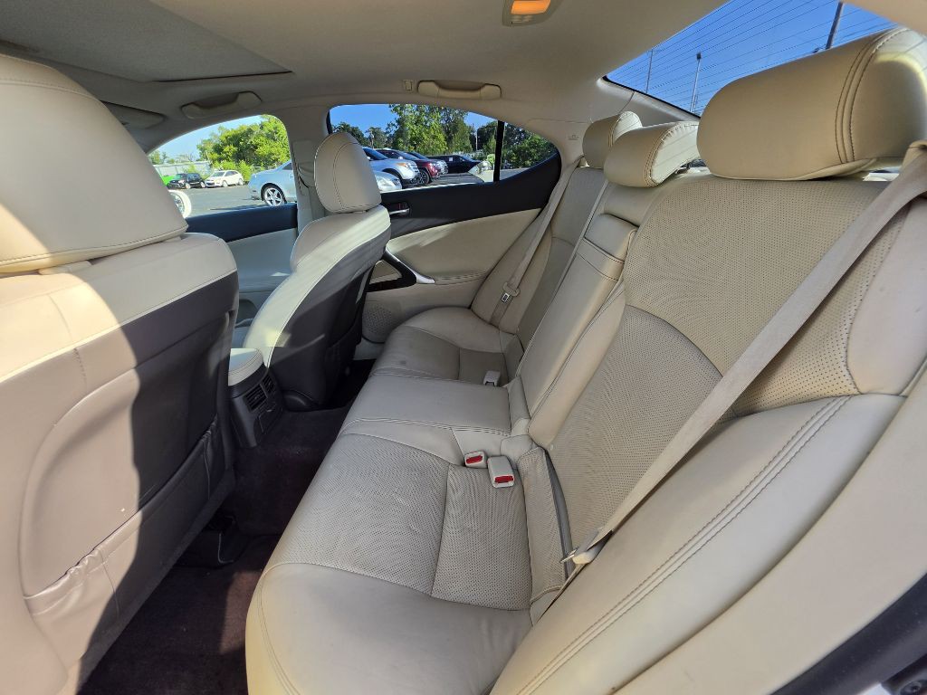 2012 Lexus IS Image 10
