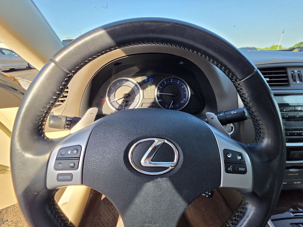 2012 Lexus IS Image 13
