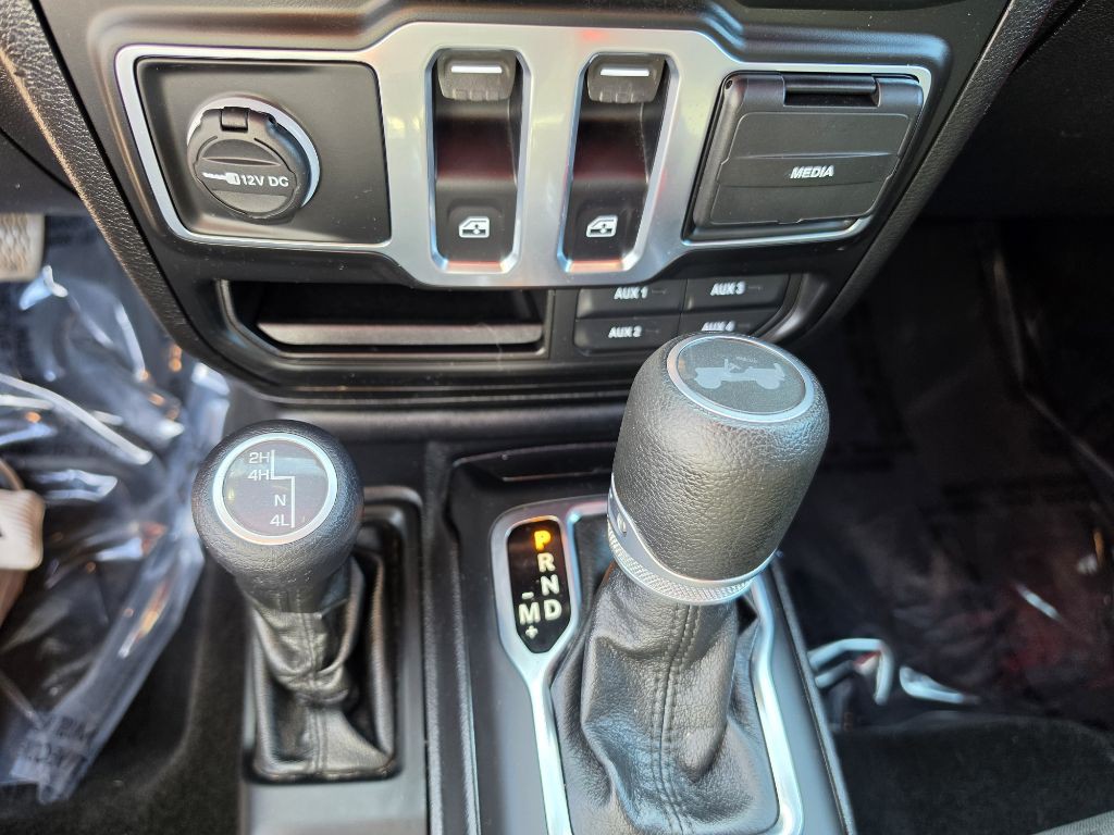 2021 Jeep Wrangler Image 15