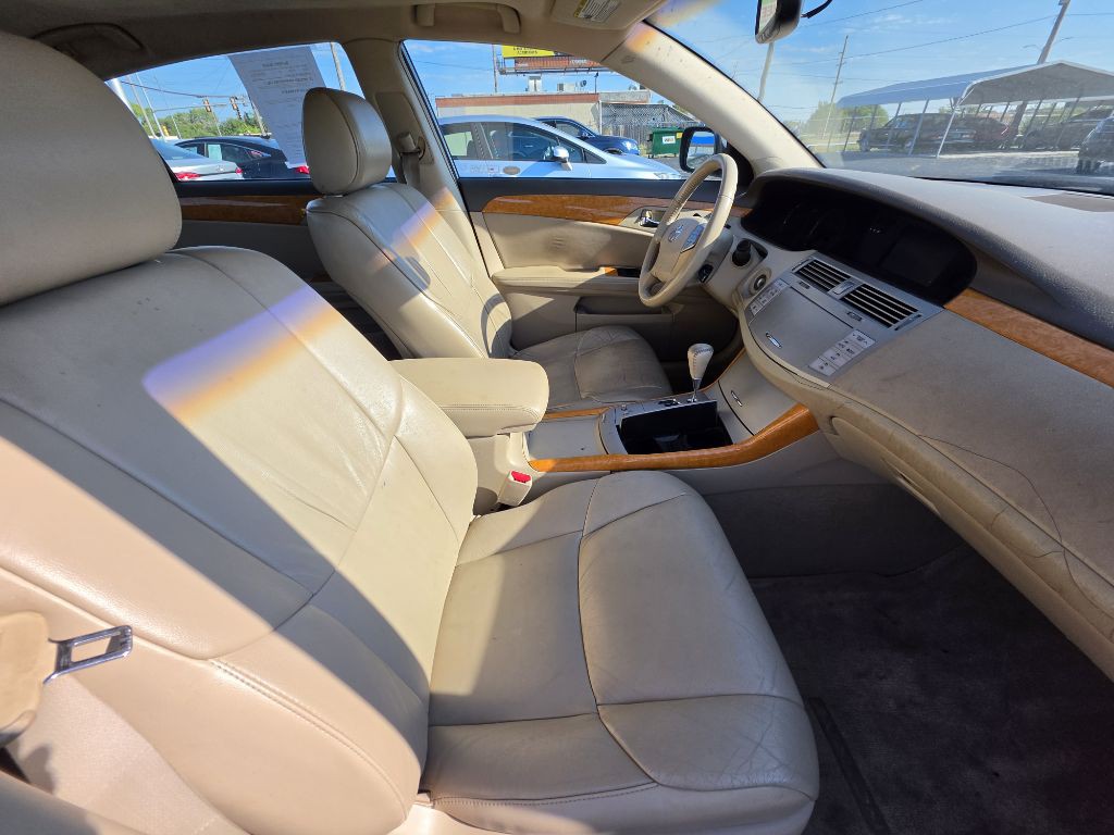 2007 Toyota Avalon Image 10