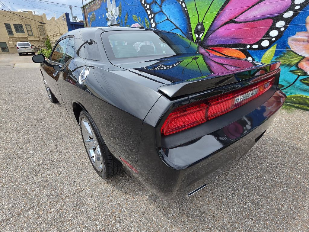 2010 Dodge Challenger Image 7