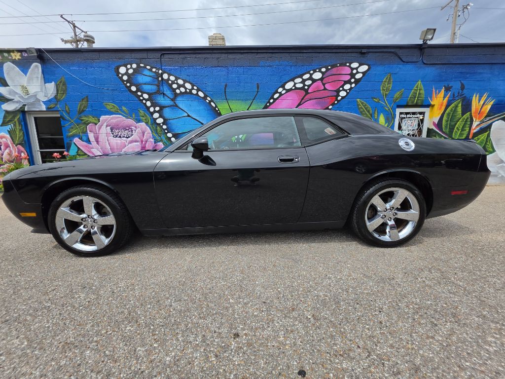 2010 Dodge Challenger Image 9