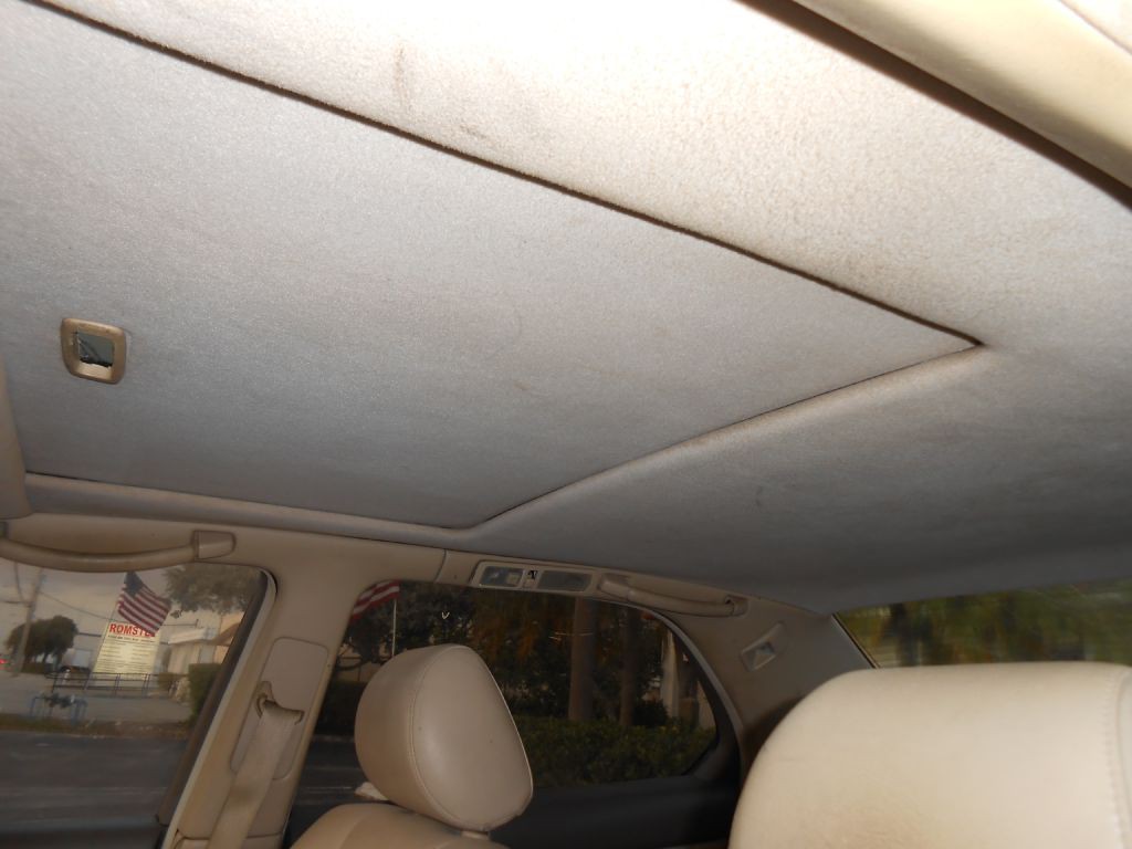 1999 Lexus LS 400 Image 13