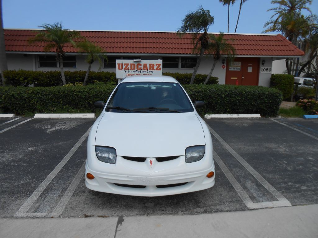 2002 Pontiac Firebird Image 8