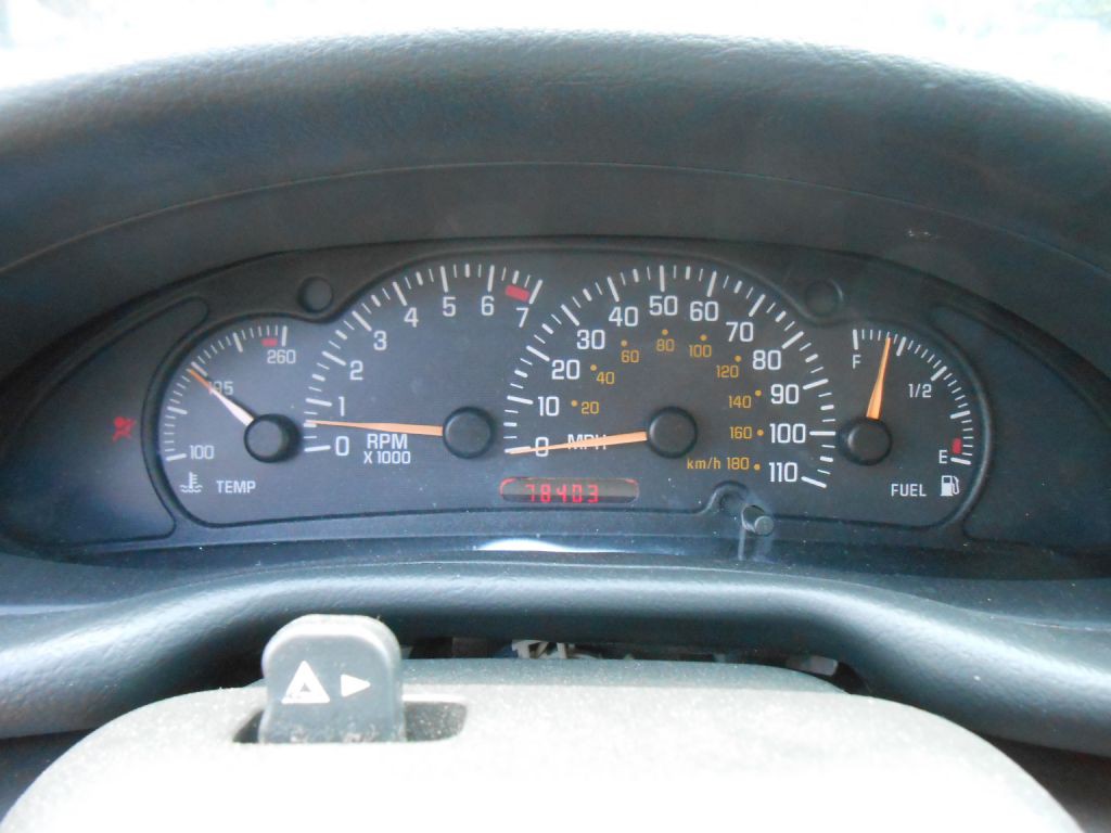 2002 Pontiac Firebird Image 13