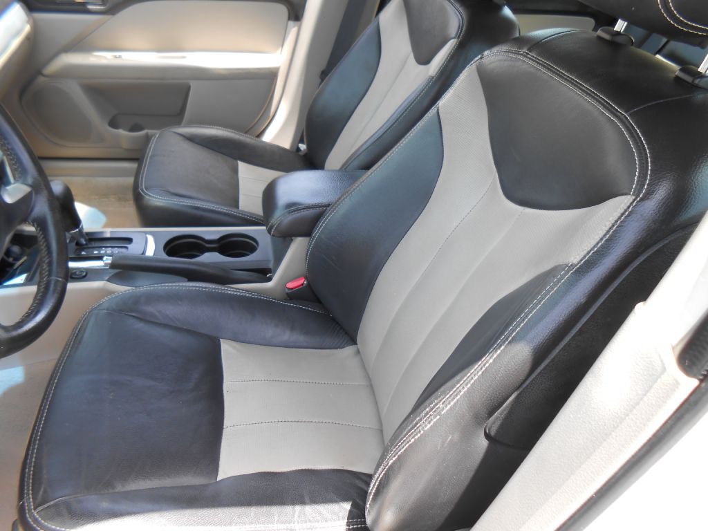 2009 Mercury Milan Image 11