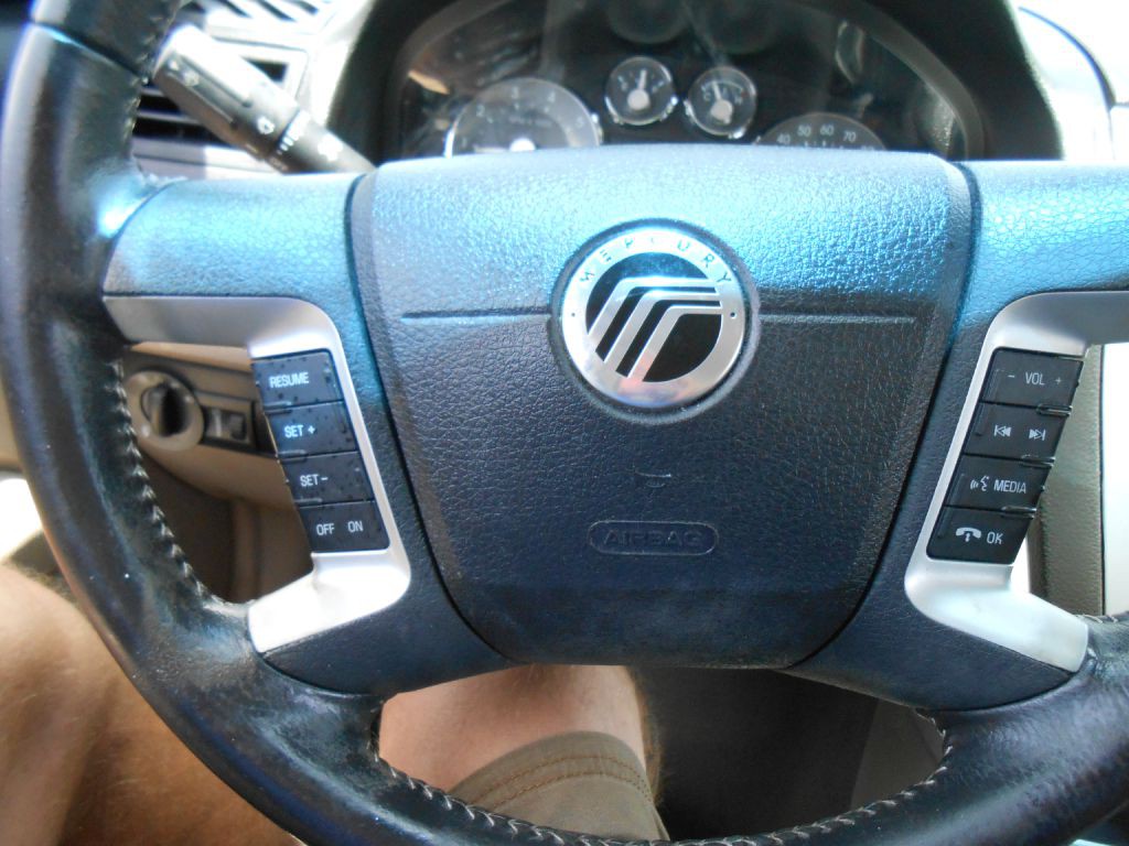 2009 Mercury Milan Image 19