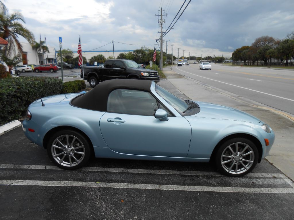 2008 Mazda MX-5 Miata Image 7