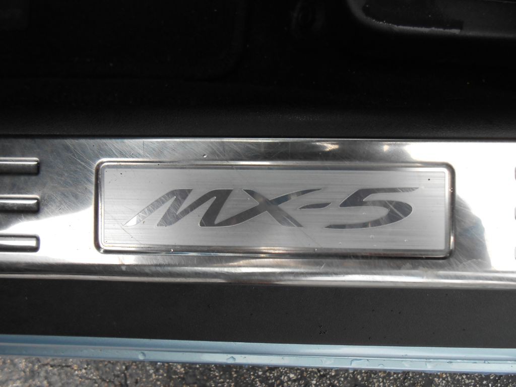 2008 Mazda MX-5 Miata Image 16